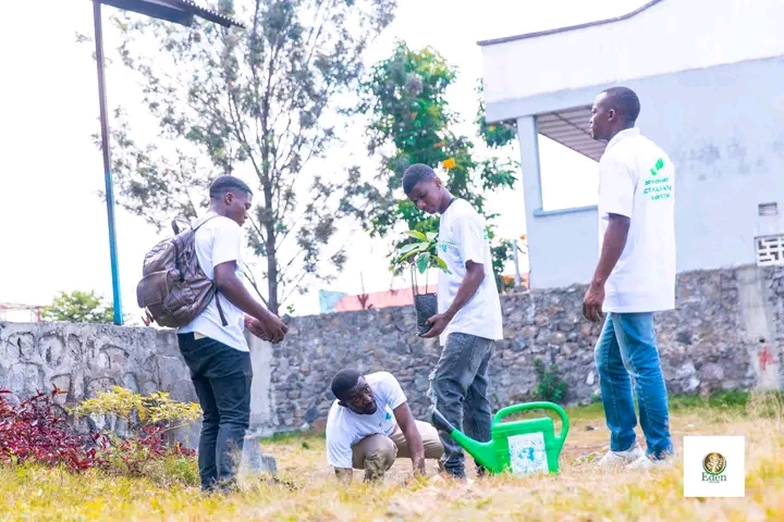 L'ECOLE PRIMAIRE NYIRAGONGO 1 SENSIBILISÉE SUR LA PLANTATION DES ARBRES ET LA LUTTE CONTRE LE CHANGEMENT CLIMATIQUE