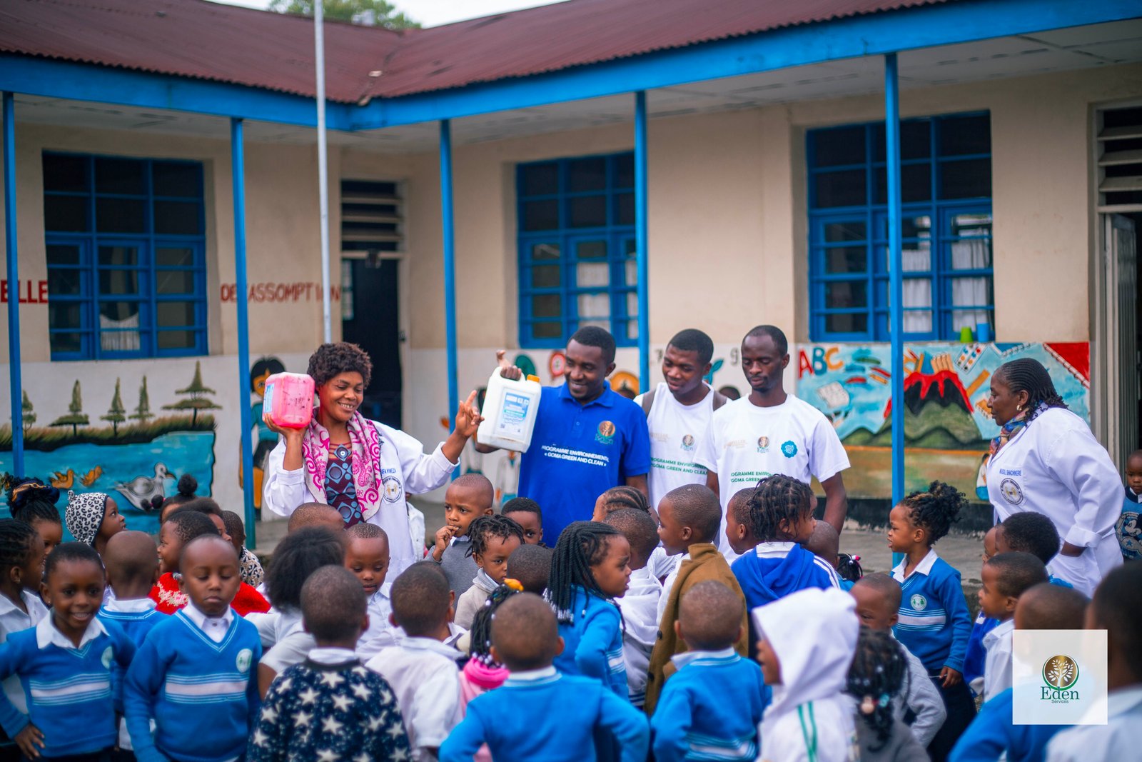 L'ECOLE MATERNELLE DE L'ASSOMPTION REÇOIT DES PRODUITS DE NETTOYAGE